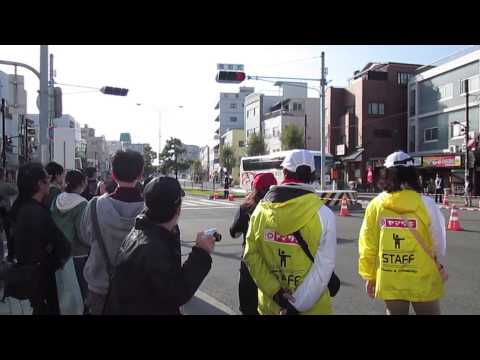 第4回神戸マラソン、31.8km関門封鎖の瞬間